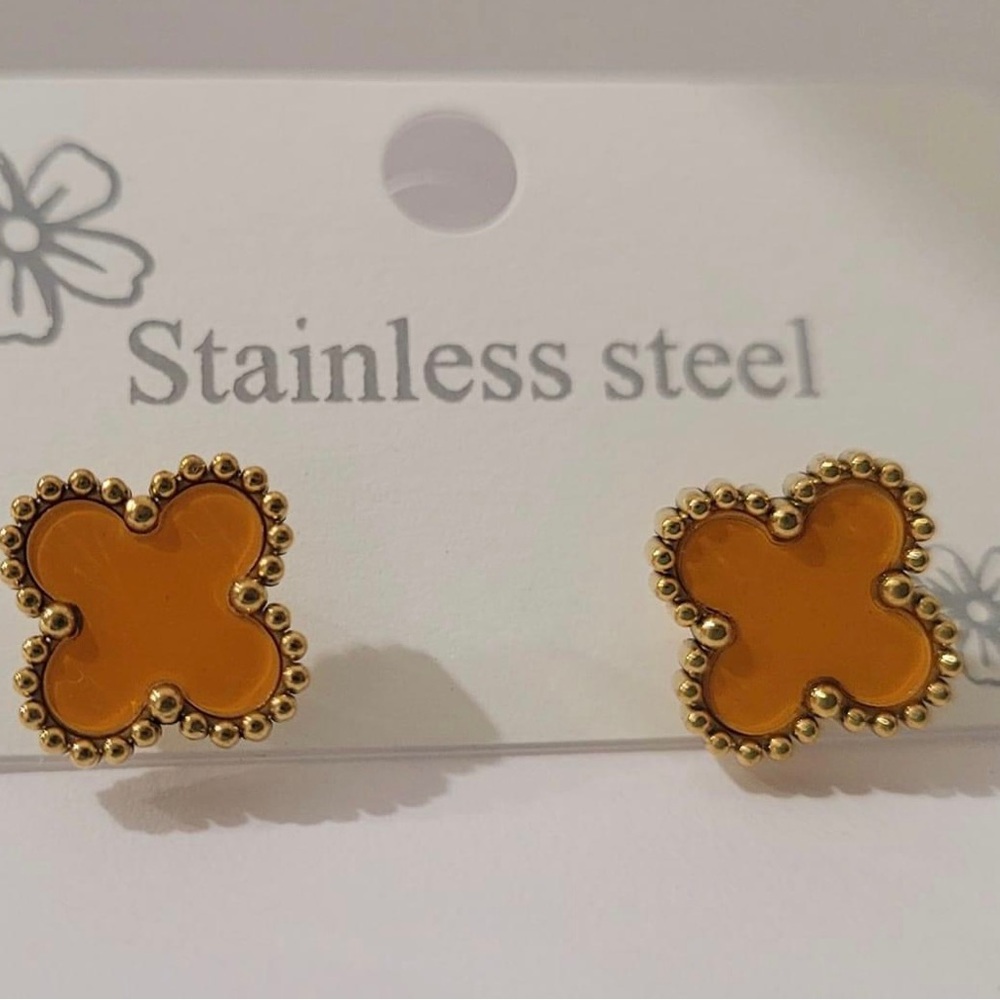 Clover earrings orange